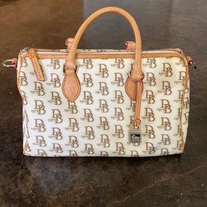 Dooney & Bourke Bag